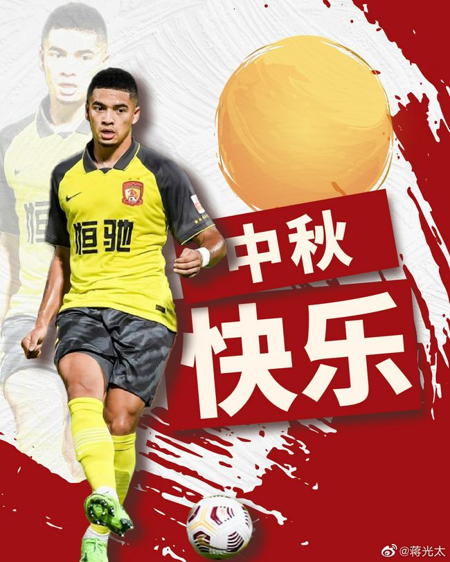 ESPN：奥维马斯案已被提交到国际足联，可能被处以全球禁足根据此前报道，前荷兰球星、前阿贾克斯体育总监奥维马斯因对女同事进行性骚扰，被处以禁止在荷兰足协管辖范围内从事足球工作一年的处罚，此外还包括一年的“有条件”禁足处罚，考察期为两年。